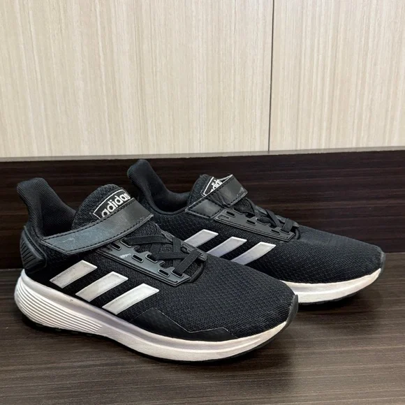 Adidas Kids Black and White Sneakers - Picture 2 of 5